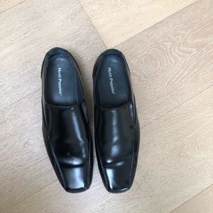Hush Puppies slip on dress shoes